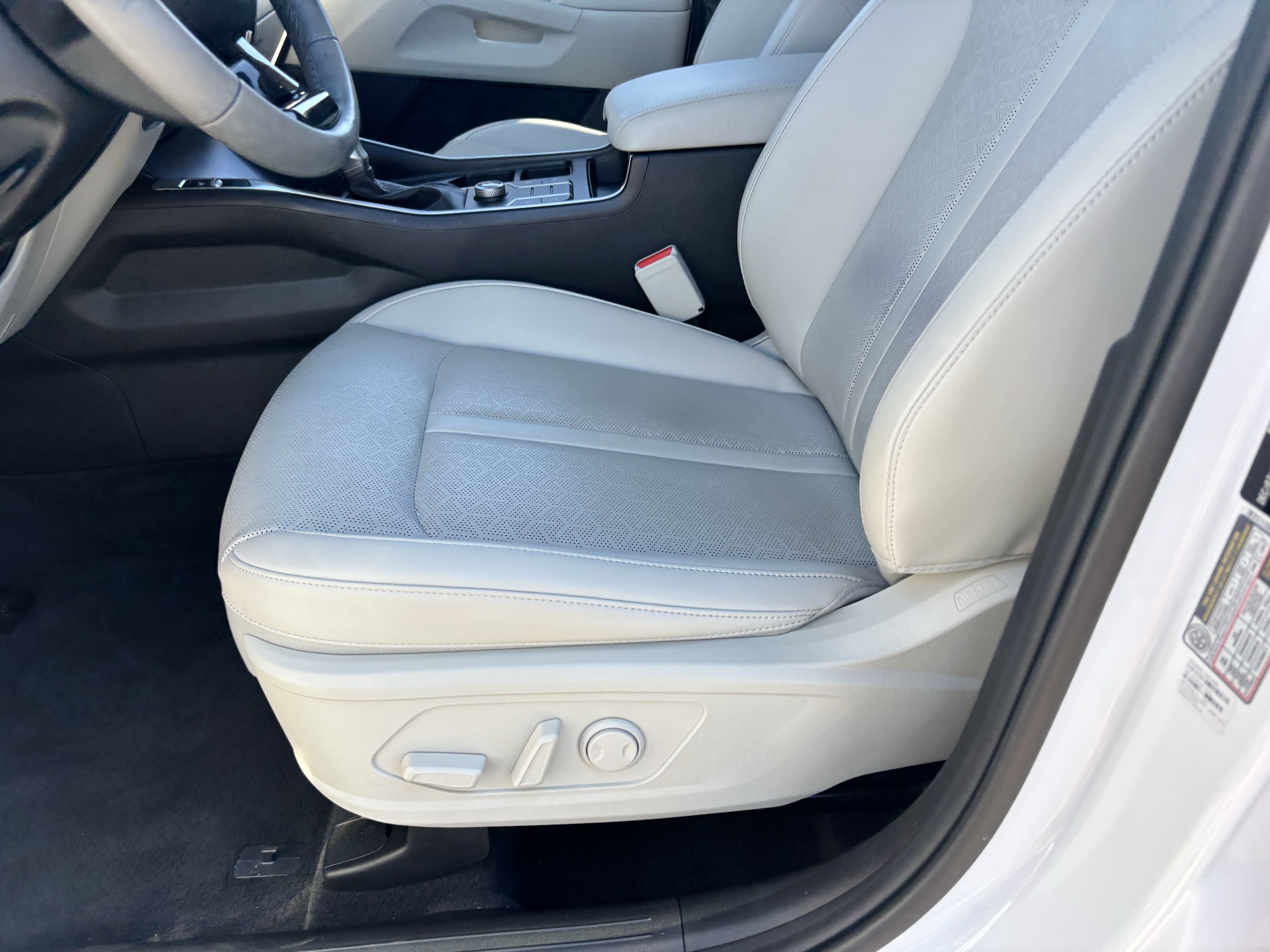 Used 2023 Kia Sorento S w/ Panoramic Sunroof Package FWD image 18