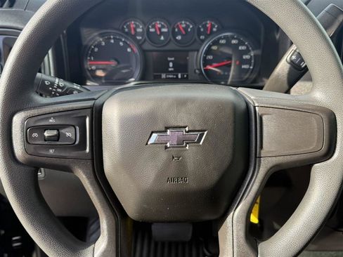 Used 2019 Chevrolet Silverado 1500 Custom Trail Boss AWD/4WD image 29