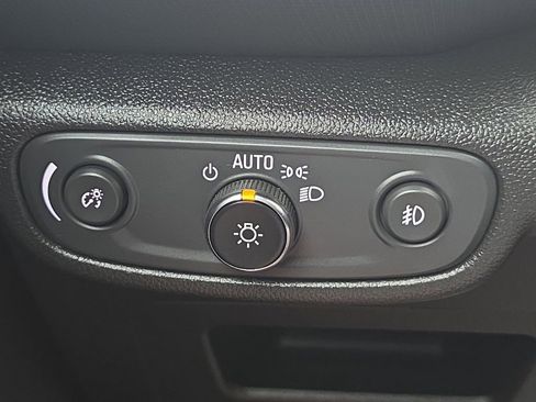 Used 2023 Chevrolet TrailBlazer LT FWD image 20