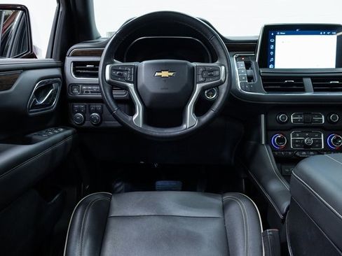 Used 2023 Chevrolet Tahoe Premier image 3