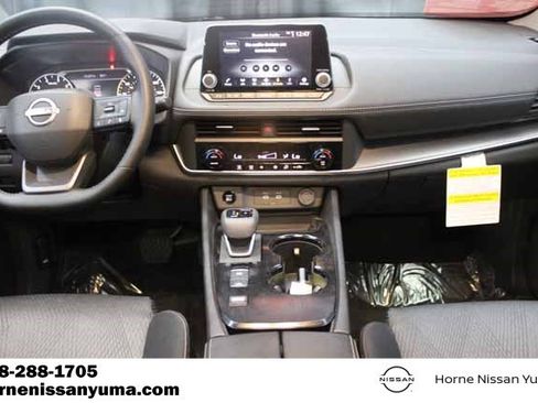 Certified 2025 Nissan Rogue SV image 12