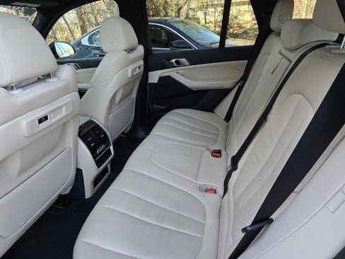 Used 2022 BMW X5 sDrive40i image 16