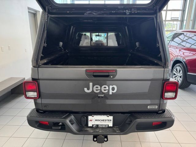 Used 2020 Jeep Gladiator Overland AWD/4WD image 44