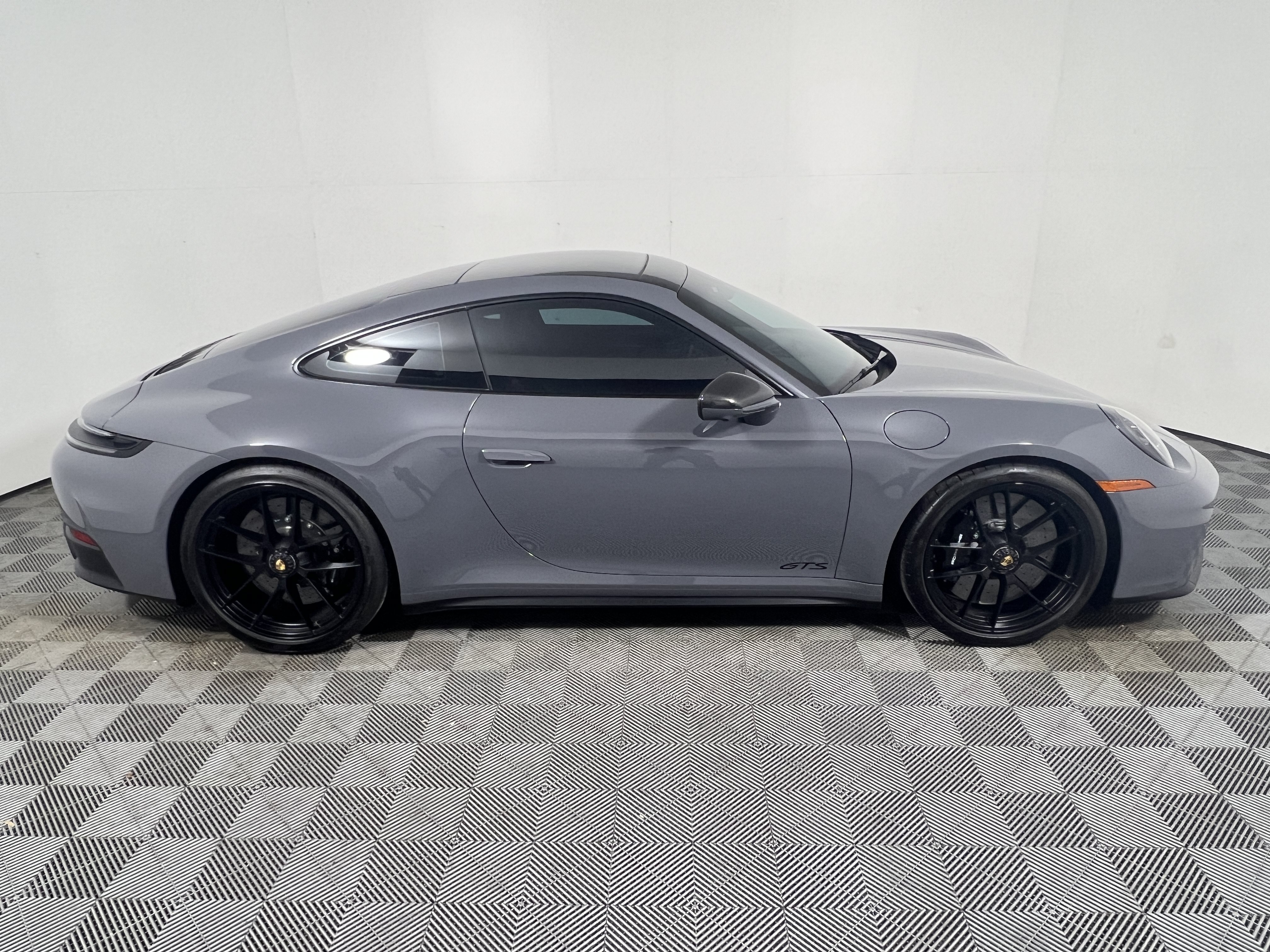 Certified 2025 Porsche 911 Carrera GTS RWD image 8