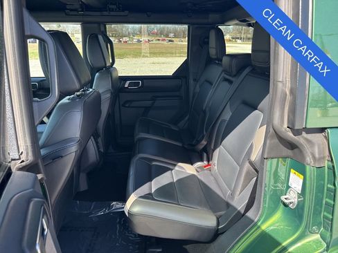 Used 2025 Ford Bronco Outer Banks image 16