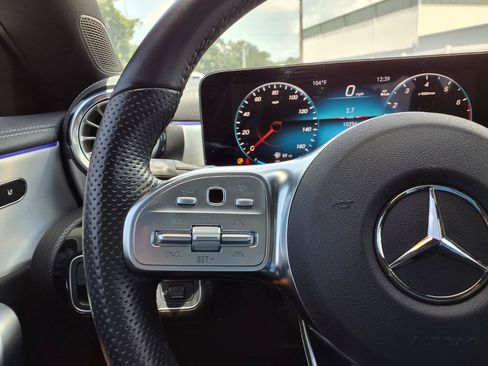 Used 2023 Mercedes-Benz CLA 250 image 29