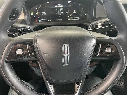 Used 2023 Lincoln Aviator AWD image 12
