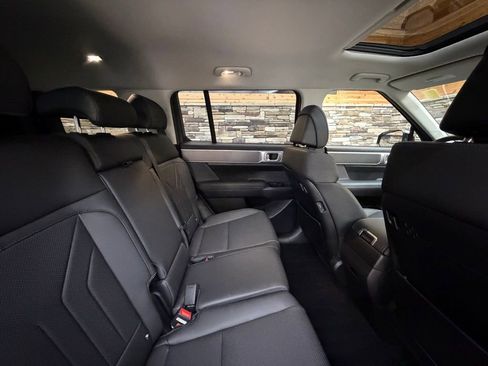 Used 2025 Hyundai Santa Fe XRT image 32