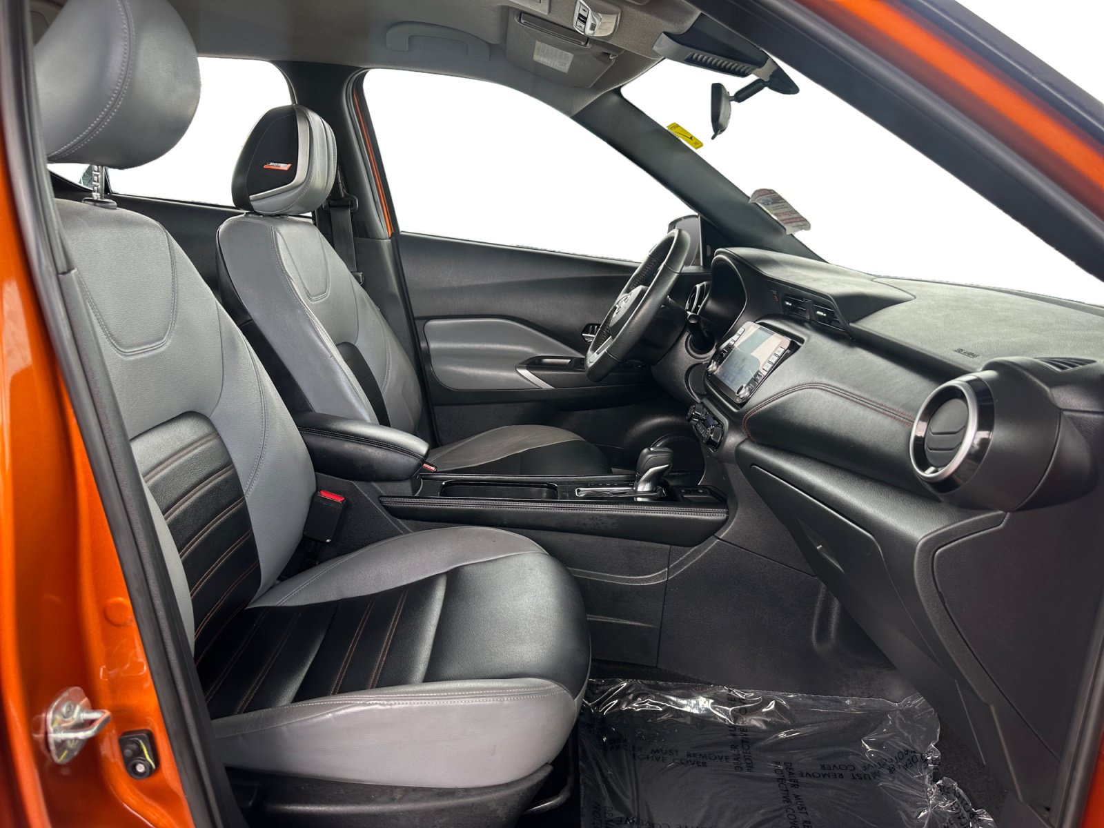 Used 2023 Nissan Kicks SR w/ SR Premium Package FWD image 15