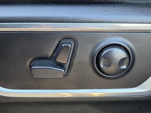 Used 2023 RAM 1500 Laramie image 13