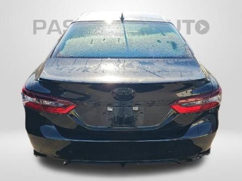 Used 2023 Toyota Camry SE image 6