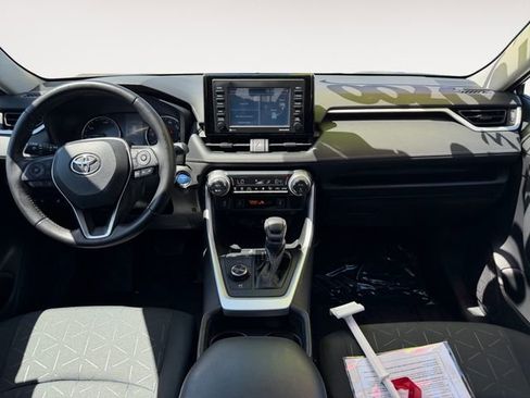 Certified 2021 Toyota RAV4 XLE w/ Convenience Package AWD/4WD image 10