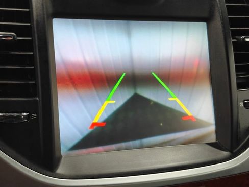 Used 2013 Chrysler 300 w/ Driver Convenience Group image 7