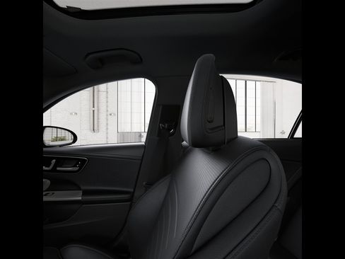 Certified 2026 Mercedes-Benz C 300 4MATIC Sedan image 45