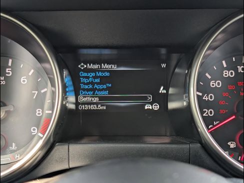 Used 2020 Ford Mustang Shelby GT350 w/ Technology Package image 10