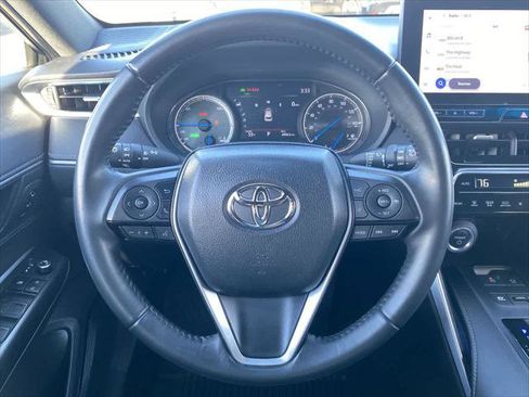Certified 2023 Toyota Venza Nightshade image 14