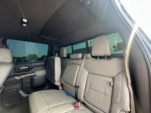 Used 2021 Chevrolet Silverado 1500 LTZ w/ LTZ Premium Package RWD image 10