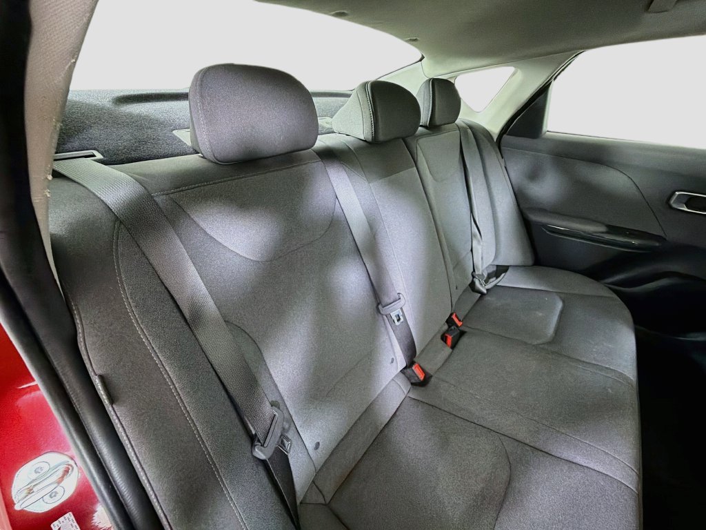Used 2025 Kia K4 FWD image 28