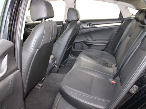 Used 2016 Honda Civic Touring image 21