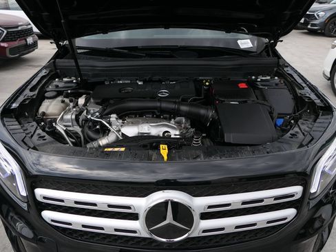 Used 2023 Mercedes-Benz GLB 250 4MATIC image 28
