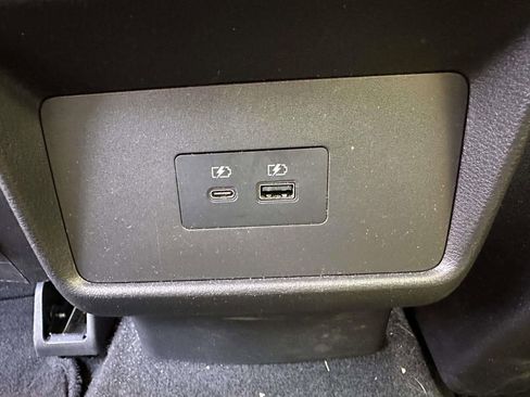Used 2023 Nissan Rogue SV AWD/4WD image 14