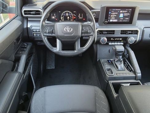 Used 2025 Toyota Tacoma SR image 10