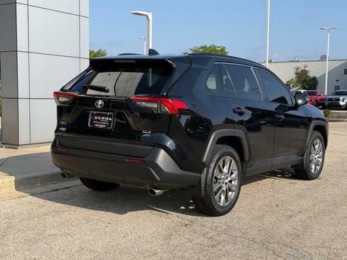Used 2020 Toyota RAV4 XLE Premium AWD/4WD image 3