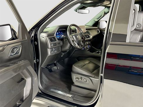 Used 2023 Chevrolet Suburban RST image 12