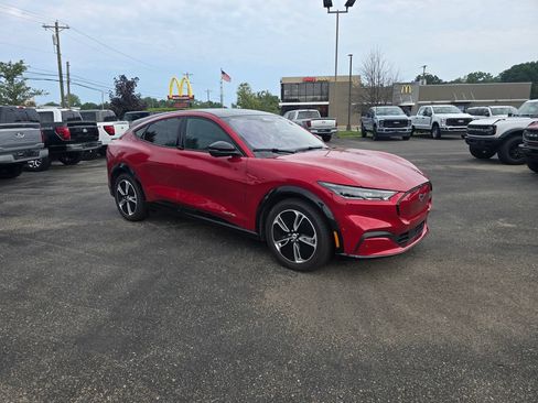 Certified 2023 Ford Mustang Mach-E Premium AWD/4WD image 7