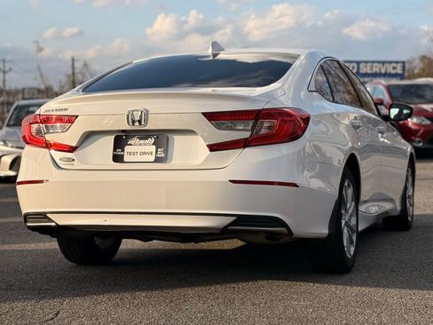Used 2018 Honda Accord LX image 5