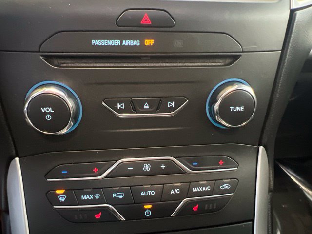Used 2017 Ford Edge SEL w/ Equipment Group 201A FWD image 28