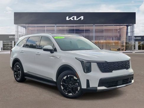 Used 2025 Kia Sorento S w/ Panoramic Sunroof Package FWD image 1
