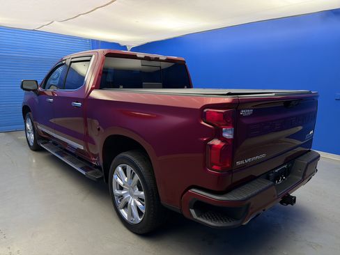 Used 2023 Chevrolet Silverado 1500 High Country w/ Technology Package image 5