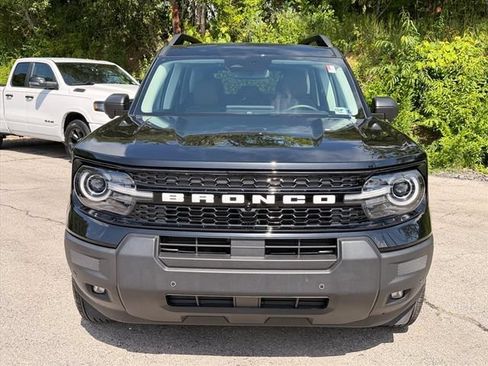 Used 2025 Ford Bronco Sport Outer Banks w/ Outer Banks Tech Package+ AWD/4WD image 9
