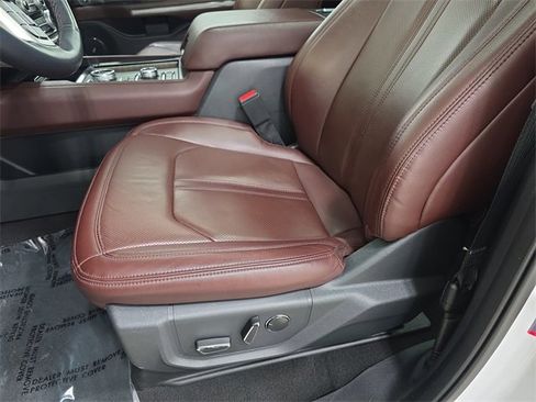 Used 2024 Ford Expedition Max Limited image 29