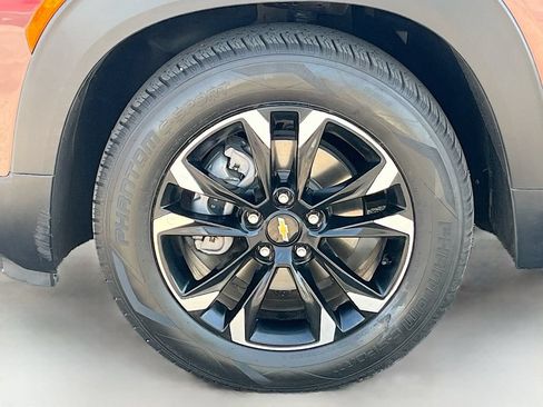 Used 2023 Chevrolet TrailBlazer LT FWD image 29