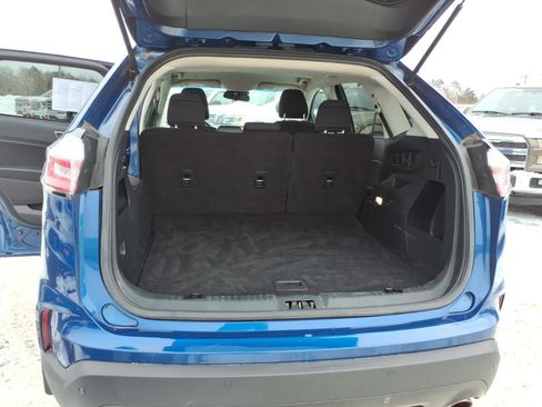 Used 2020 Ford Edge SE image 15