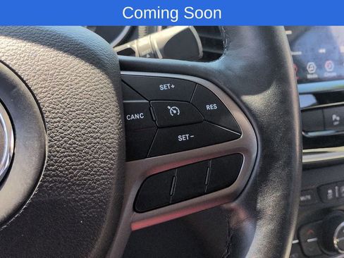 Used 2019 Jeep Cherokee Limited AWD/4WD image 24