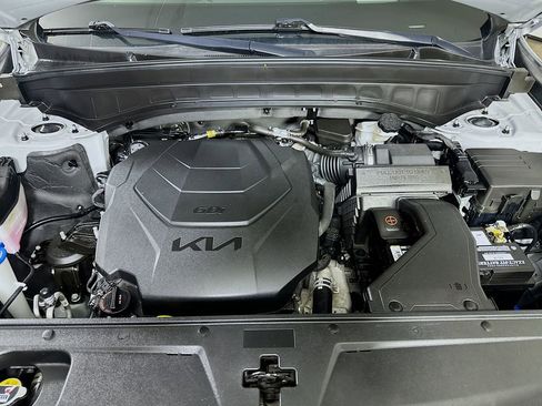 Used 2022 Kia Telluride SX w/ SX Prestige Package AWD/4WD image 9