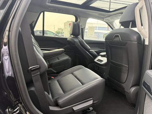 New 2027 Lincoln Navigator Reserve AWD/4WD image 10