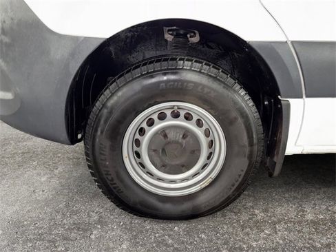 Used 2020 Mercedes-Benz Sprinter 2500 image 14