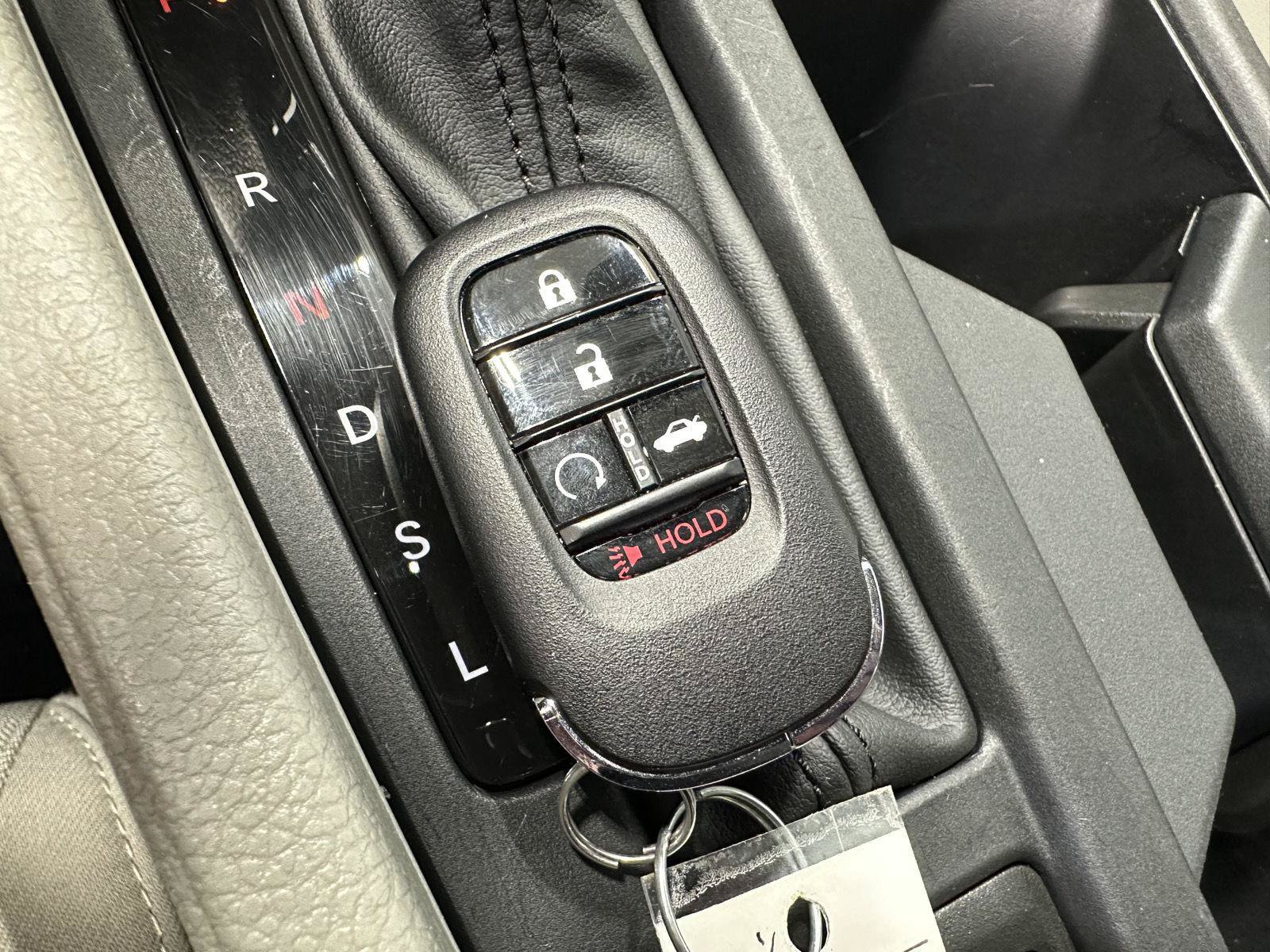 Certified 2023 Honda Accord EX image 28