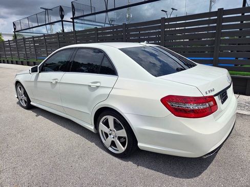 Used 2010 Mercedes-Benz E 350 Sedan image 7