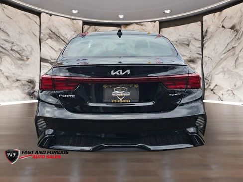 Used 2023 Kia Forte GT-Line w/ GT-Line Premium Package FWD image 7