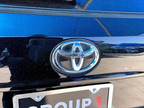 Used 2023 Toyota Highlander XSE image 31