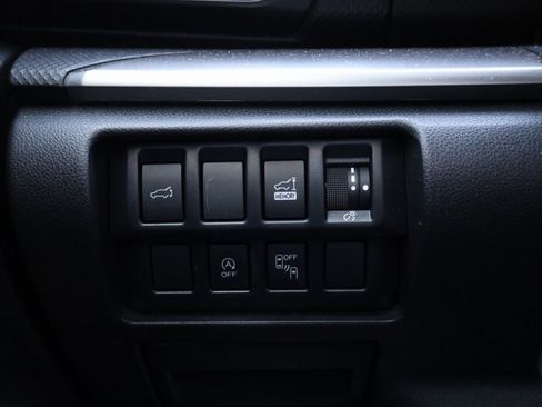 Used 2020 Subaru Forester Premium image 33