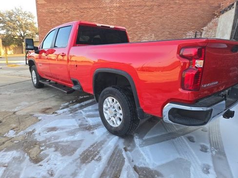 Certified 2022 Chevrolet Silverado 3500 LT w/ Convenience Package image 5