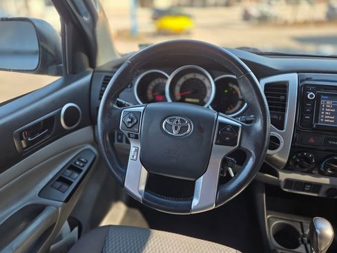Used 2015 Toyota Tacoma 4x4 Double Cab w/ SR5 Package image 21