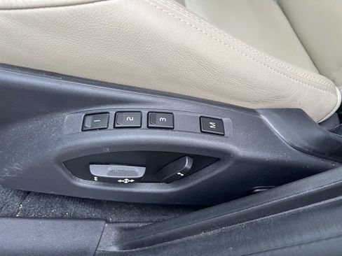 Used 2016 Volvo S60 T5 Inscription Platinum image 12