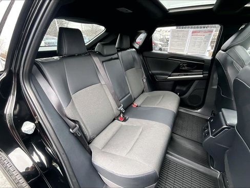 Used 2025 Toyota bZ4X FWD image 25